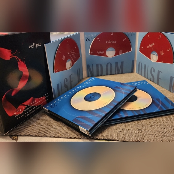 Twilight series audiobook CD = Eclipse - Picture 1 of 1